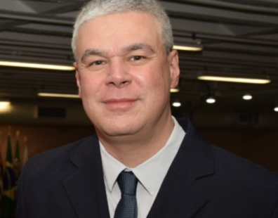 Prof Flávio